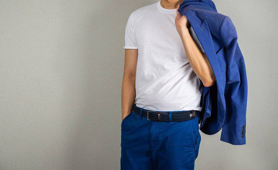 How to Wear a T-shirt With a Blazer for Men - stylishalpha.com