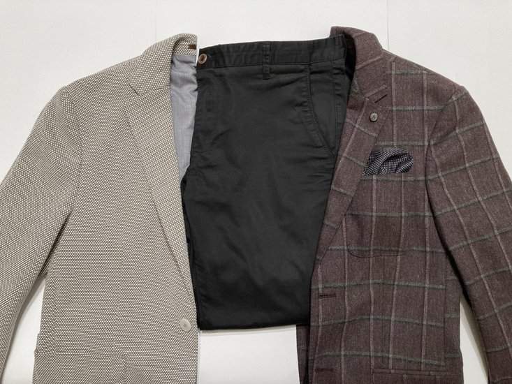 What Color Blazer to Wear with Black Pants? Stylish Alpha
